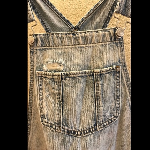Overalls - Picture 3 of 5